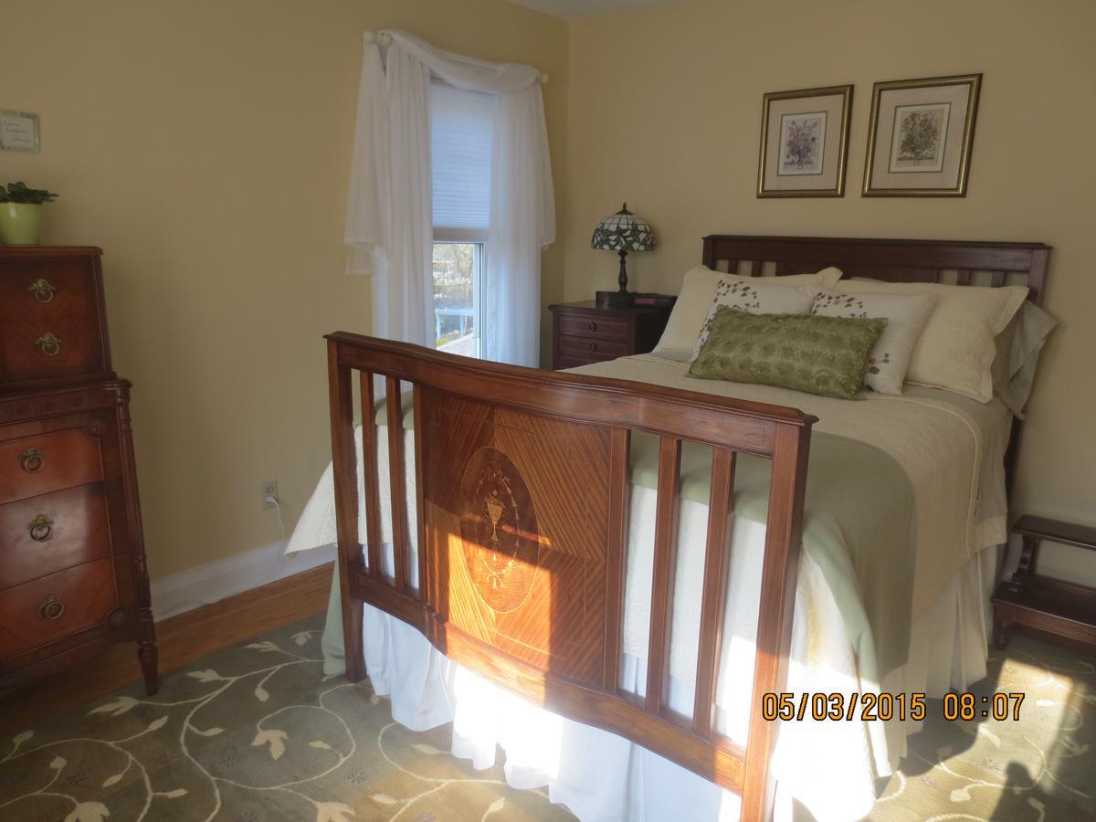 Robinsong Bed & Breakfast Thorold Oda fotoğraf