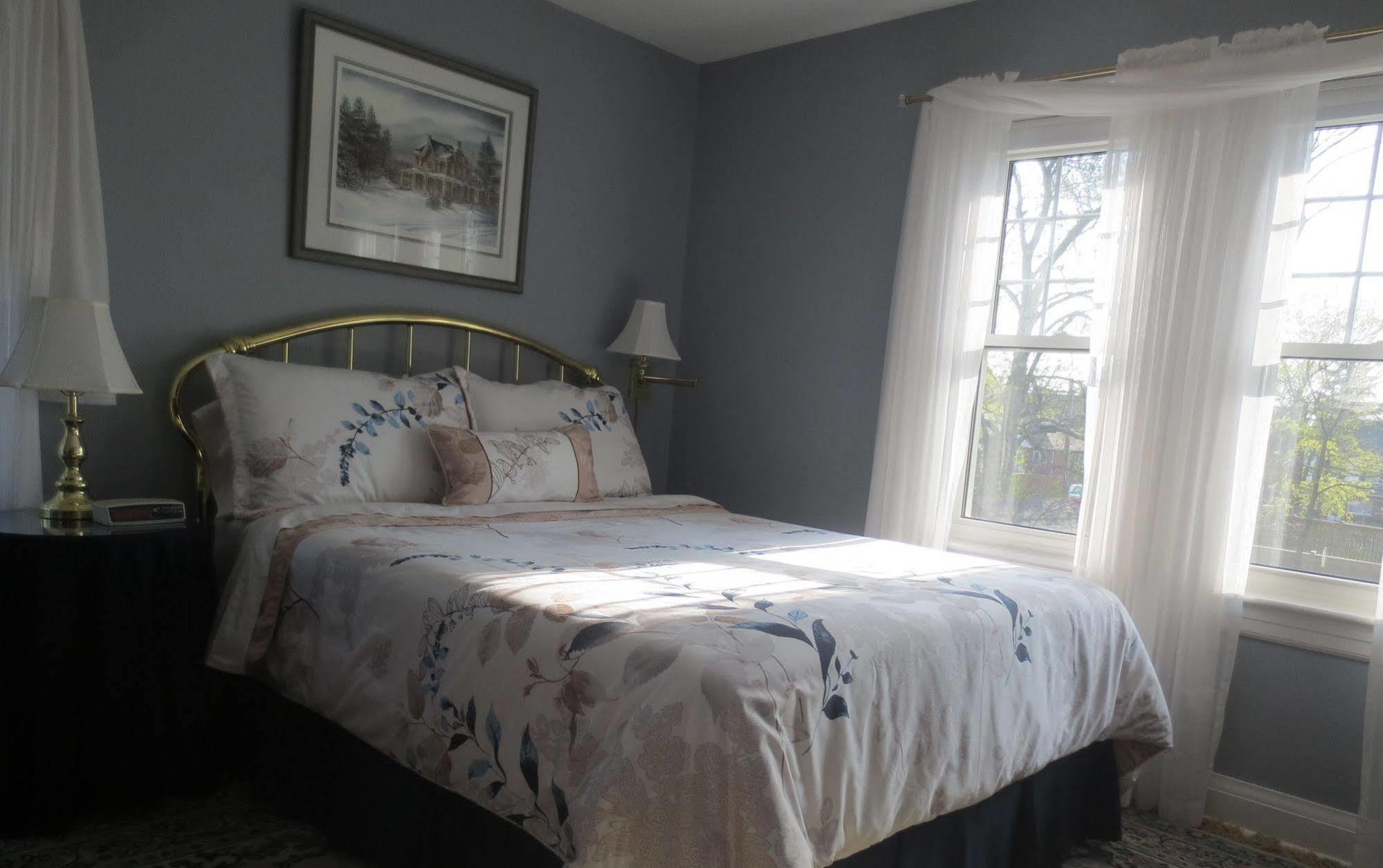 Robinsong Bed & Breakfast Thorold Dış mekan fotoğraf